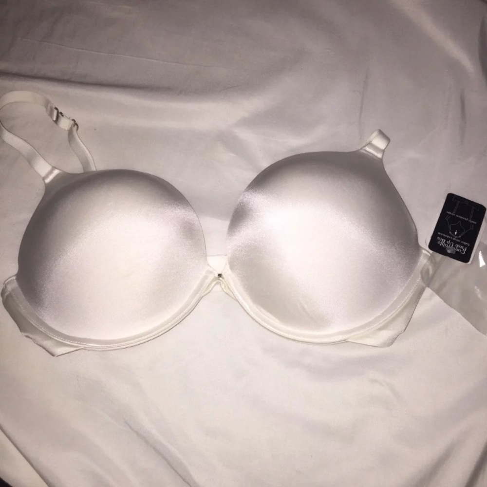 Size 34DD white push-up bra